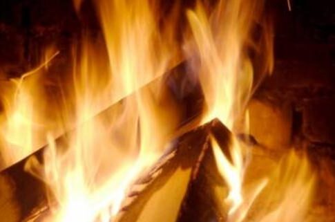 Σοκ: Νεκροί δύο φοιτητές από αυτοσχέδιο μαγκάλι στη Λάρισα!
