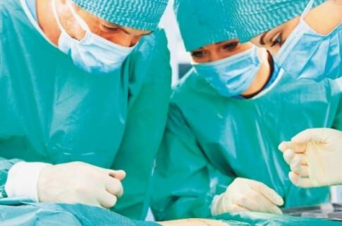 Μύθοι και αλήθειες για τη λαπαροσκοπική χειρουργική