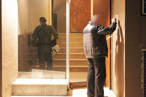 Ψάχνουν σε τρία σημεία το «φάντασμα των Εξαρχείων»