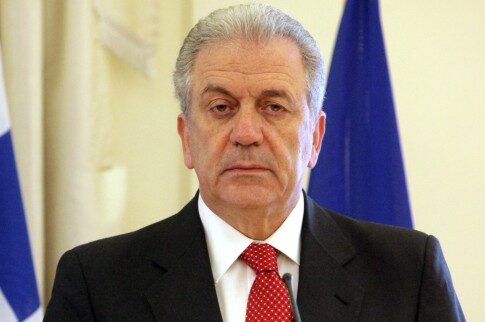 Ο Αβραμόπουλος έκοψε τον... βήχα του Σόιμπλε