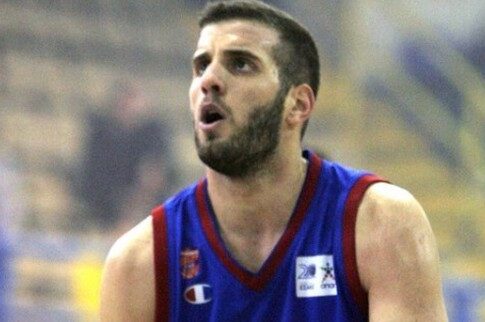 Επεσε το κάστρο του!