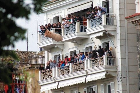 Πασχαλινοί προορισμοί αναζητούν πελατεία!