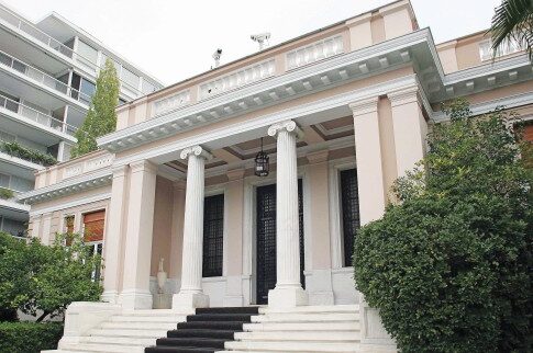 Ο Σαμαράς βάζει νέα εξάδα στην κυβέρνηση