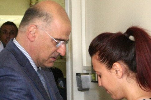 Σοκ και αγωνία για τον αστυνομικό που τραυματίστηκε