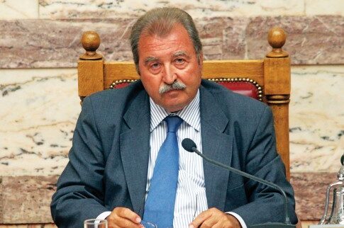 Βουλή: Θα «κουρεύουν» τα... ψιλά των άτακτων