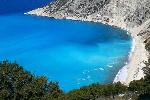 Τρία νησιά για φθηνές διακοπές