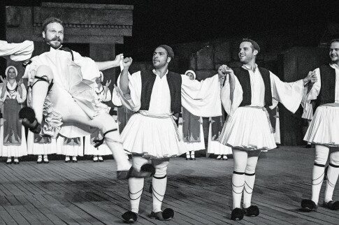 Κλικ... αγάπης στις παραδοσιακές στολές από έναν Βέλγο