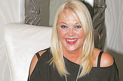 Η Κορομηλά και τα botox