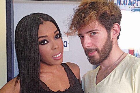 Με νέο look η Courtney!