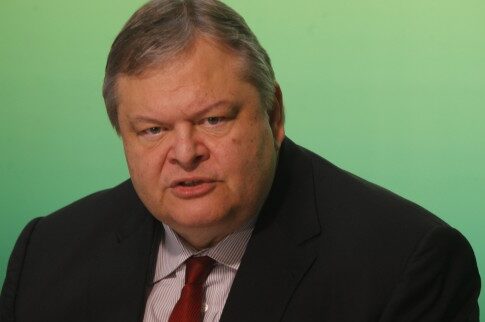 Το ΠΑΣΟΚ «έμπαινε μέσα» 10.000.000 ευρώ τον χρόνο!