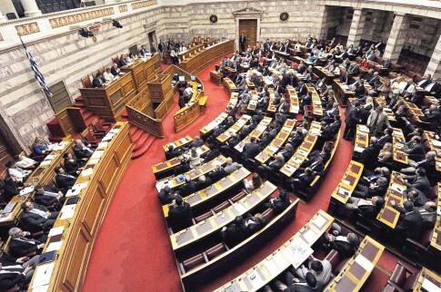 Στην πασαρέλα της Βουλής