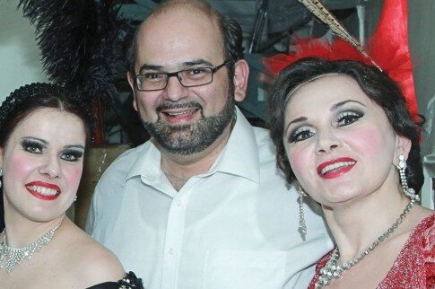 Λάτρεις της όπερας και των φλας