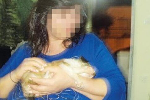 Αγριο «δάγκωμα» στην Ελληνίδα «Κρουέλα ντε Βιλ»