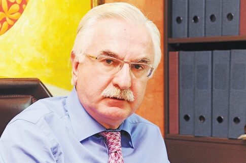 Πάει BBC o Τσούκαλης