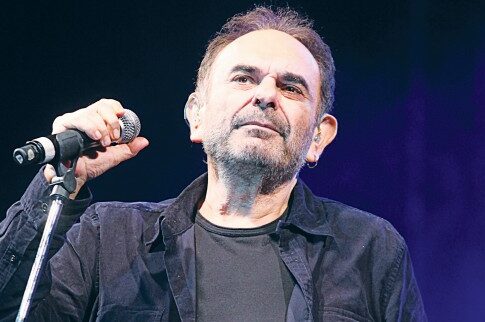 Η αγωνία του Σάκη Μπουλά