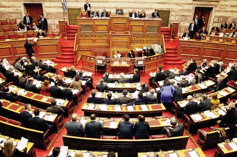 Τα βάζουν στη σειρά