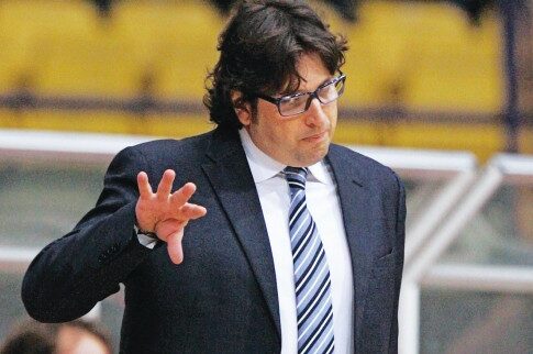 Ωρα για... δύσκολες εθνικές αποφάσεις