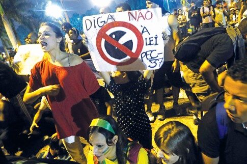 Ενας 18χρονος ο πρώτος νεκρός στις οδομαχίες της Βραζιλίας