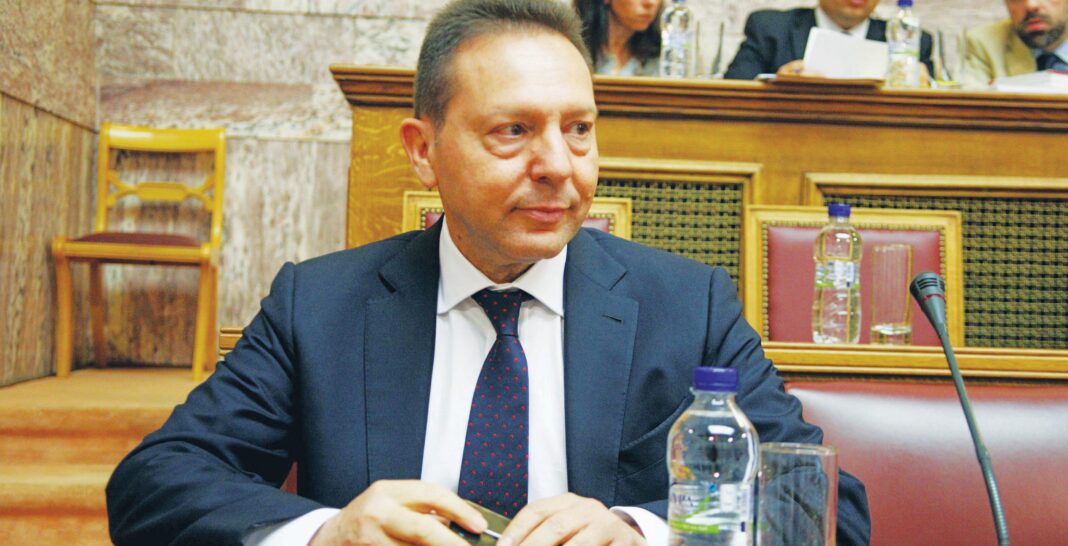 Κατάφερε να μπερδέψει άπαντες ο Στουρνάρας!