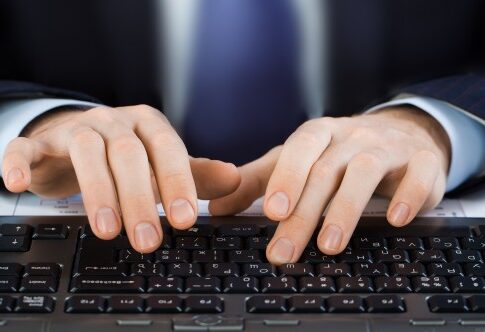 MySpace, Yahoo! στην υπηρεσία (!) των... πρακτόρων