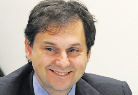 Ο Χάρης του 13% και ο Θεοχάρης του 23%