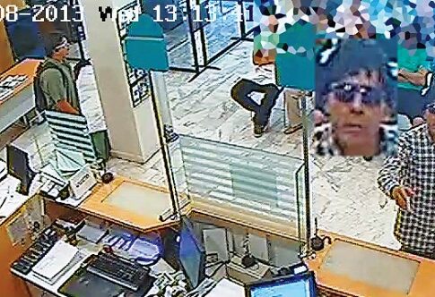 Το βίντεο έβγαλε τις... μάσκες από τους δύο ληστές