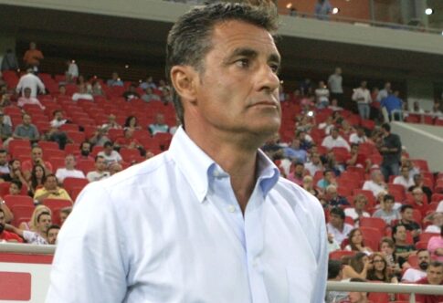 Ψάχνει (και) για προπονητή!