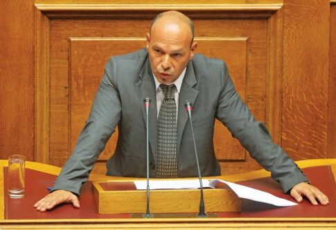 Χωρίς άδεια οπλοφορίας ο βουλευτής Αντ. Γρέγος