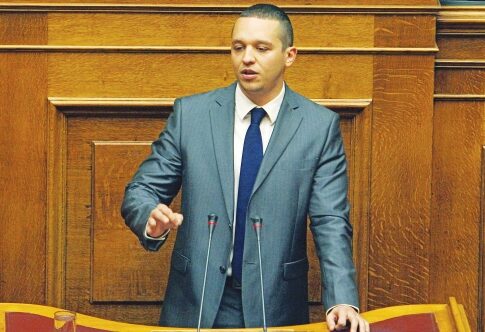 Φωτιές άναψε (ξανά) στη Βουλή ο Κασιδιάρης