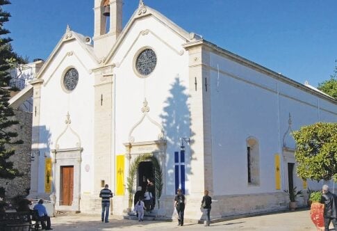 Μυστήριο με εικονικά τιμολόγια σε μοναστήρι!