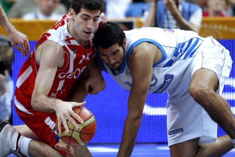Τα «γαλανόλευκα» στραπάτσα