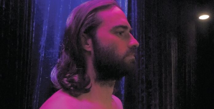 Ο Φραγκολιάς γυμνός και «gay»