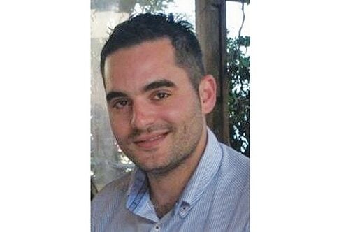Ο Κρητικός που κάνει χρυσές δουλειές με... λαδάκι!