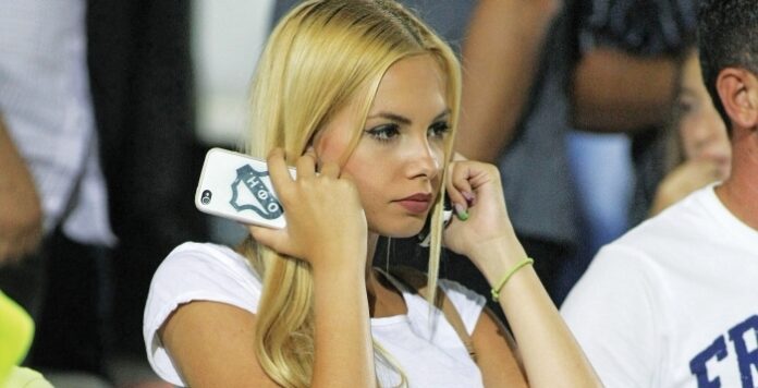 Τρέλα και μαντινάδες για την Εμμανουέλα