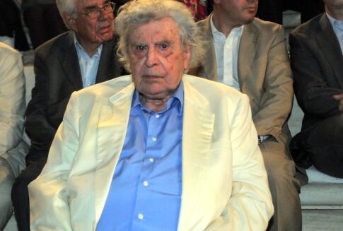 «Στην υγειά μας» πρώτος  θα πιει ο Θεοδωράκης!