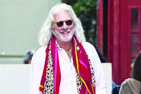 Ενας τζέντλεμαν με παντόφλες