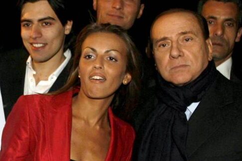 Η «ύαινα» του Καβαλιέρε που έβαλε... τάξη στο σπιτικό του!