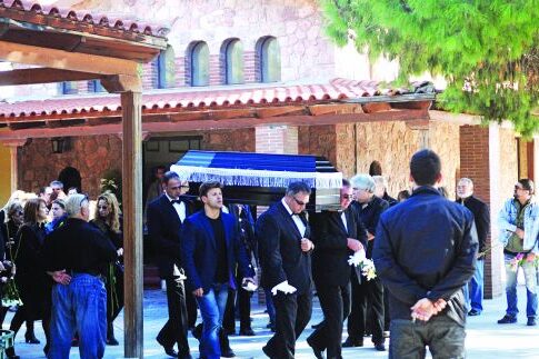 Οι συνάδελφοί του ξεχάσαν να πουν το τελευταίο αντίο στον Φάνη Κούρκουλο