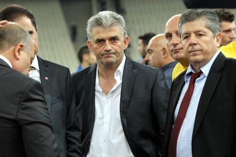 Ο αδικημένος πρόεδρος και ο φόβος της ενέδρας
