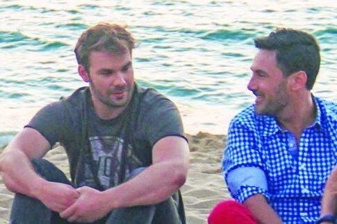 «Ταξιδεύοντας» με beach party και Γιώργο Σαμπάνη στα Χανιά