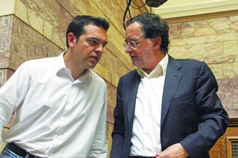 Σφάζονται για Λούκα στην Κουμουνδούρου