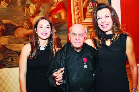 Τιμητική διάκριση για τον Αλέκο Φασιανό