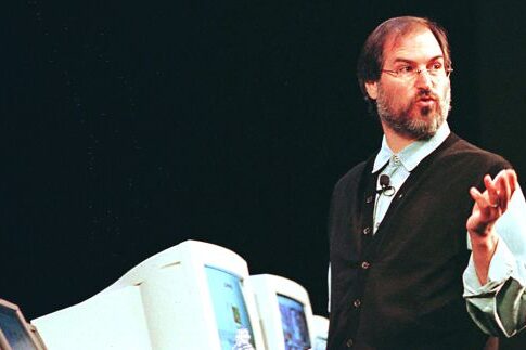 Ο εγωπαθής και σεξιστής Mr Apple
