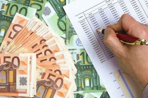 Μικρή... Οδύσσεια η επιστροφή φόρου