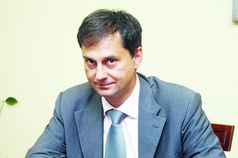 Ο πολίτης πληρώνει, το Δημόσιο φεσώνει