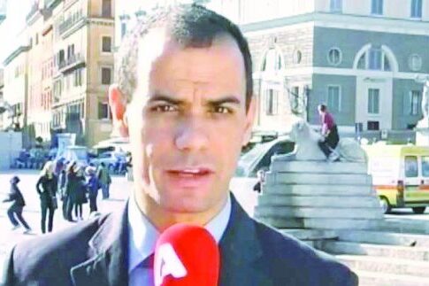 Αποκάλυψε ότι είναι gay!