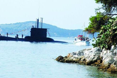 Ηρθαν... φάτσα με τουρκικό υποβρύχιο