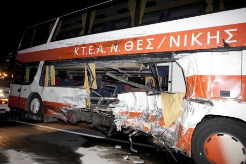 Προσπέραση θανάτου για έναν 45χρονο οδηγό στον δρόμο-καρμανιόλα των Τεμπών