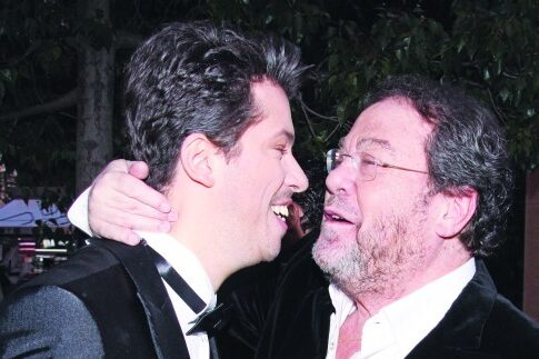 Η τριπλή χαρά του (παππού) Γιάννη Πάριου