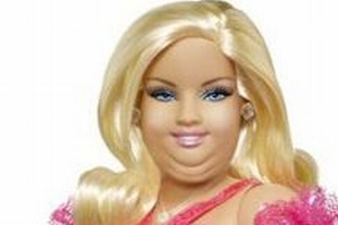 Barbie με καμπύλες και παχάκια!